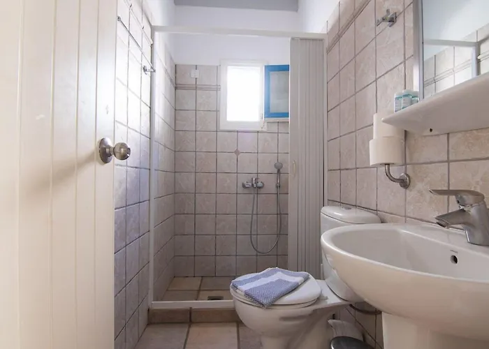 Hotel Far Out Village Mylopotas