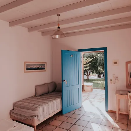 Far Out Village 3* Mylopotas