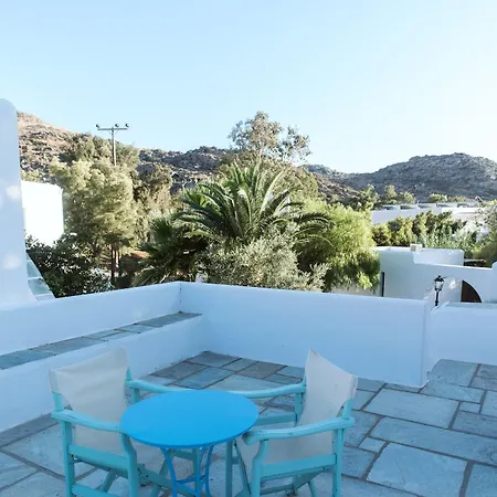 Hotel Far Out Village 3*