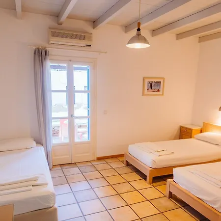 Far Out Village 3* Mylopotas