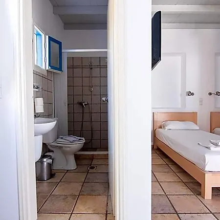 Far Out Village Hotel 3*