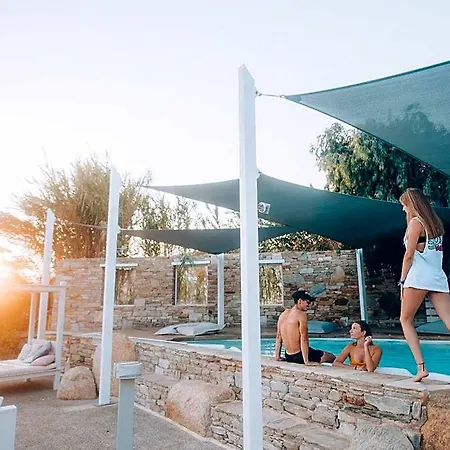 Hotel Far Out Village 3*
