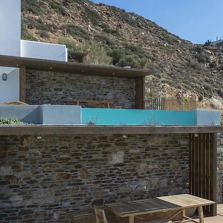 Far Out Village Ξενοδοχείο