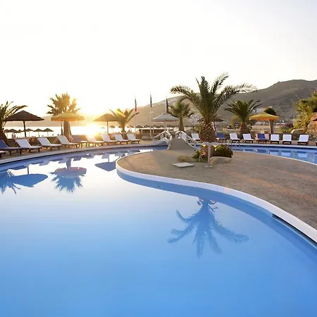 Far Out Village Hotel 3*