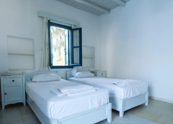 Ξενοδοχείο Far Out Village