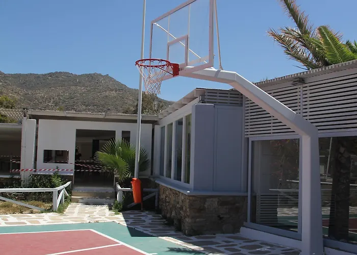 Ξενοδοχείο Far Out Village