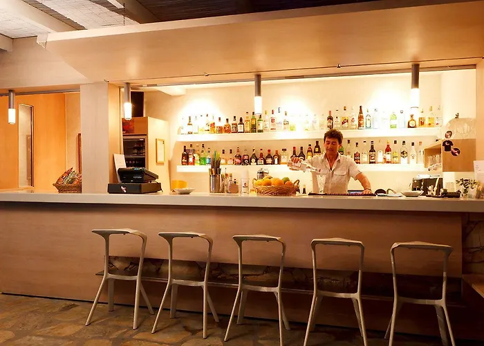 Far Out Village Ξενοδοχείο Μυλοπότας