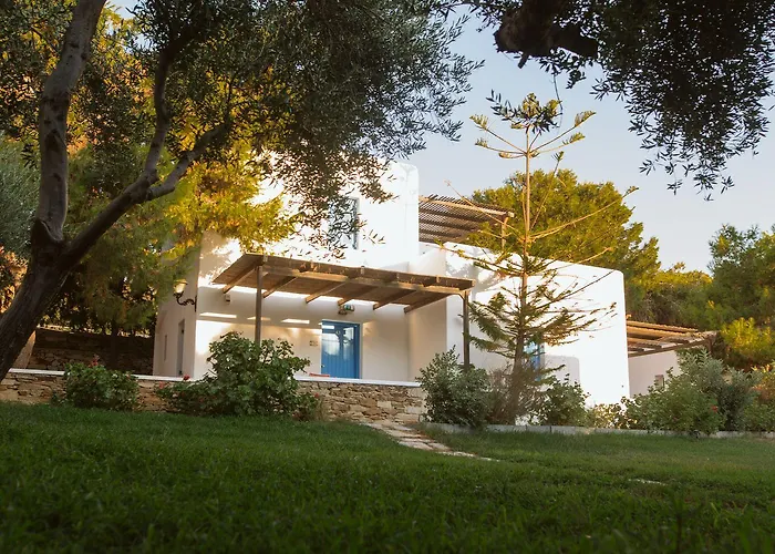 Ξενοδοχείο Far Out Village 3*