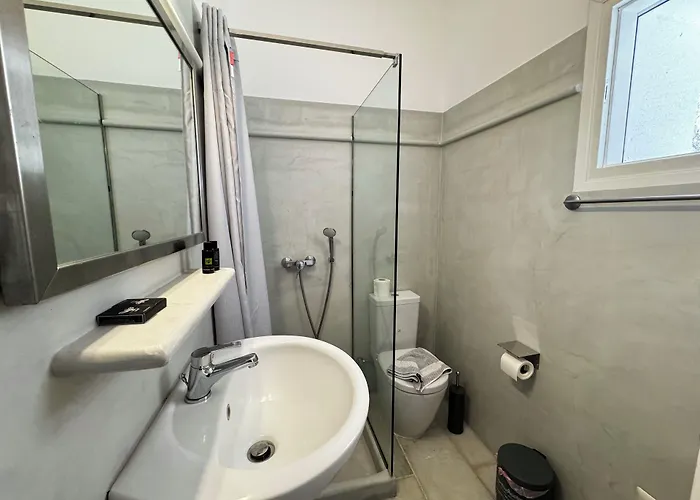 Far Out Village Ξενοδοχείο 3*