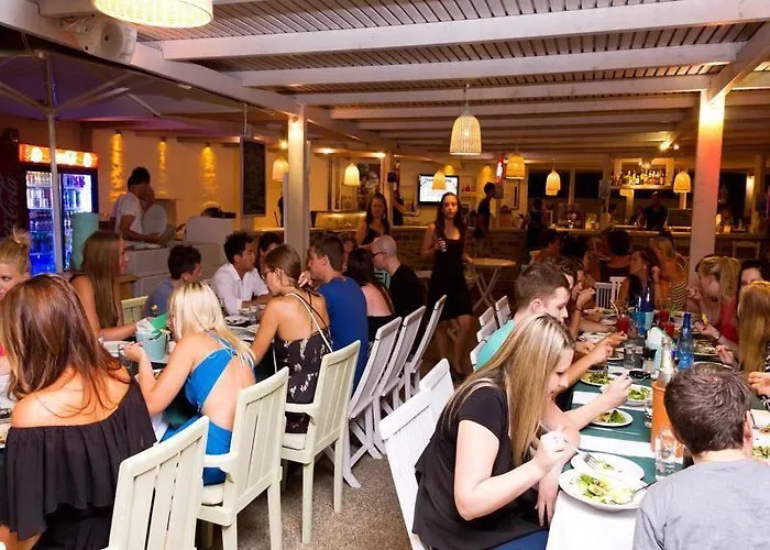 Far Out Village 3* Μυλοπότας